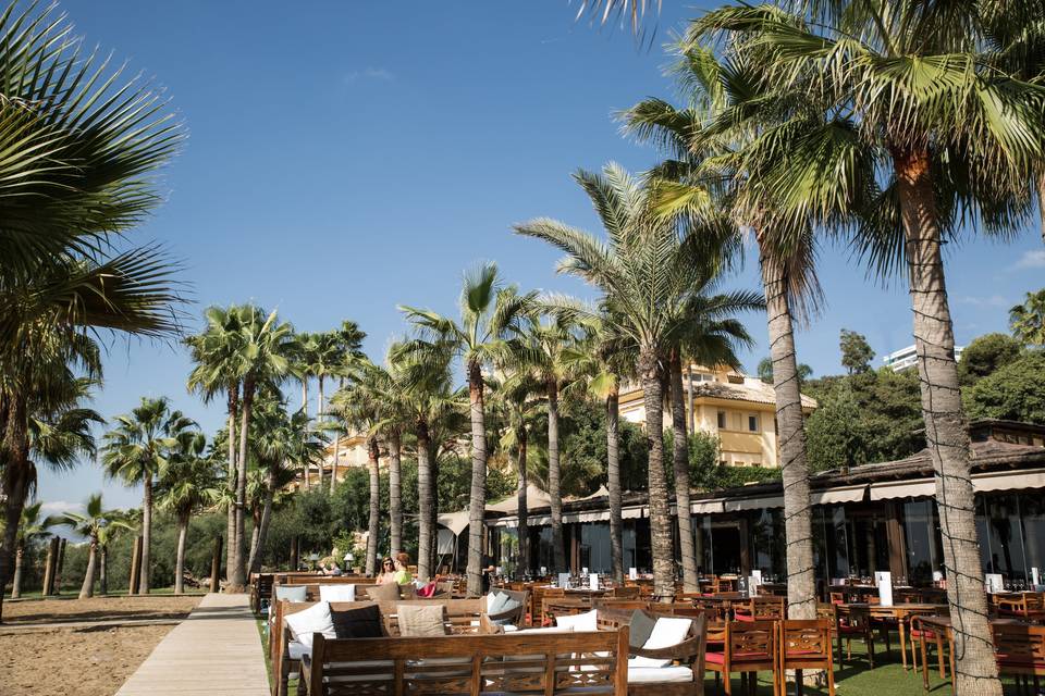 Descubre los mejores espacios para eventos en Marbella.